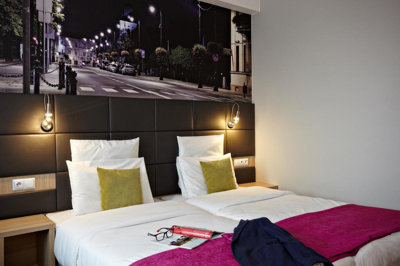 Vestil Hotel Piotrków Trybunalski Esterno foto