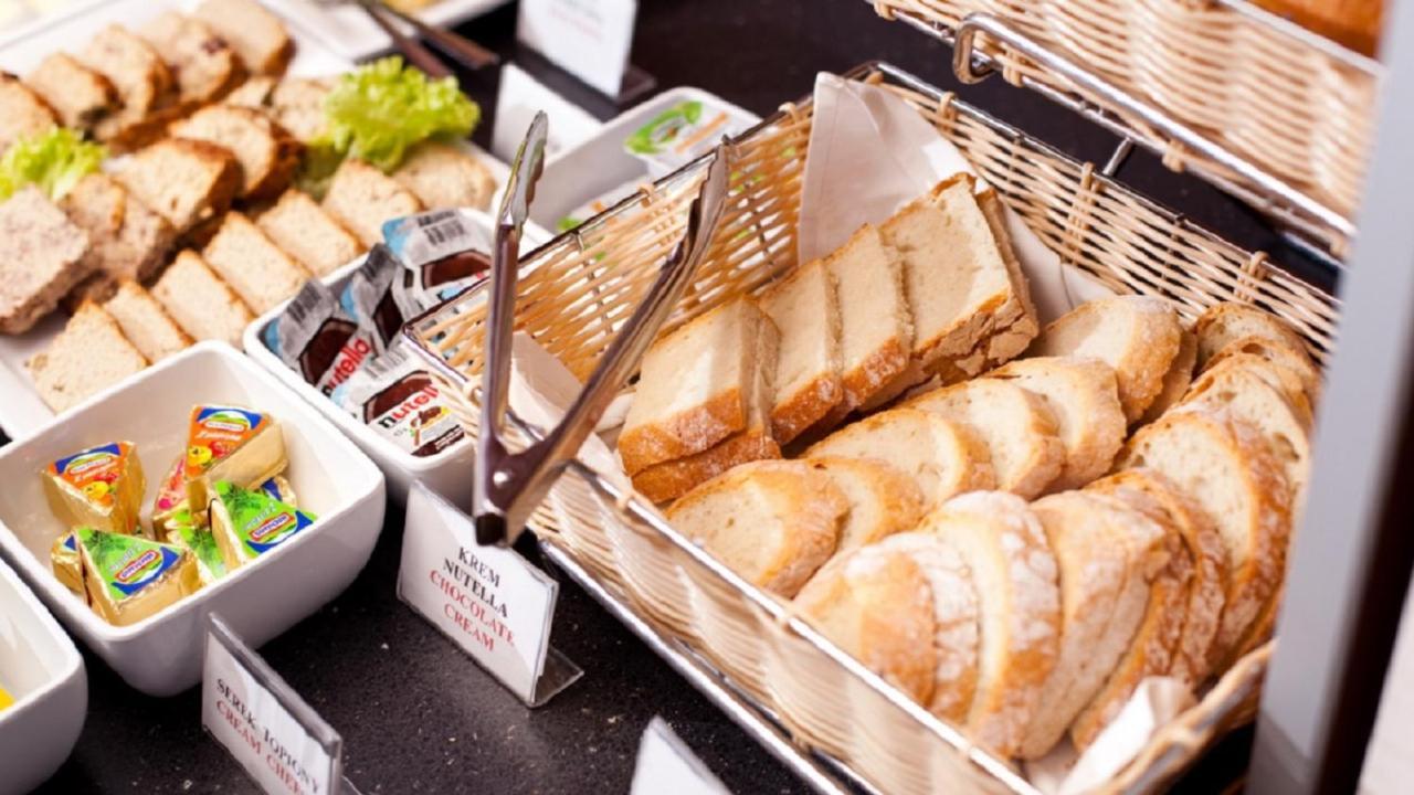 Vestil Hotel Piotrków Trybunalski Esterno foto